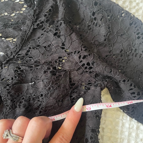 Classy Black Lace Princess Vera Wang Dress - Picture 7 of 8